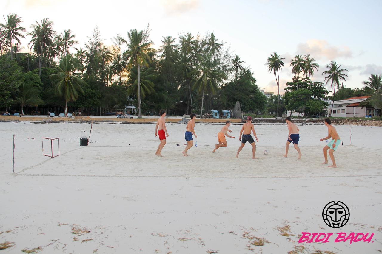 Хостел Soul Breeze Backpackers Diani Диани-Бич Экстерьер фото